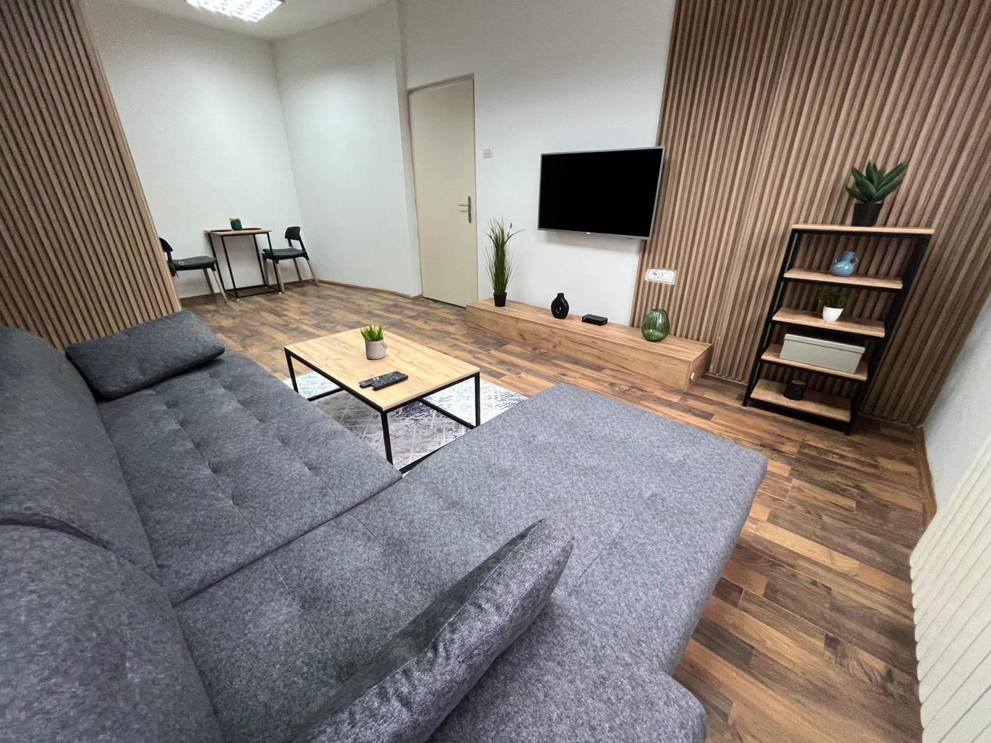 סקופיה Central M - 5 Apartments מראה חיצוני תמונה