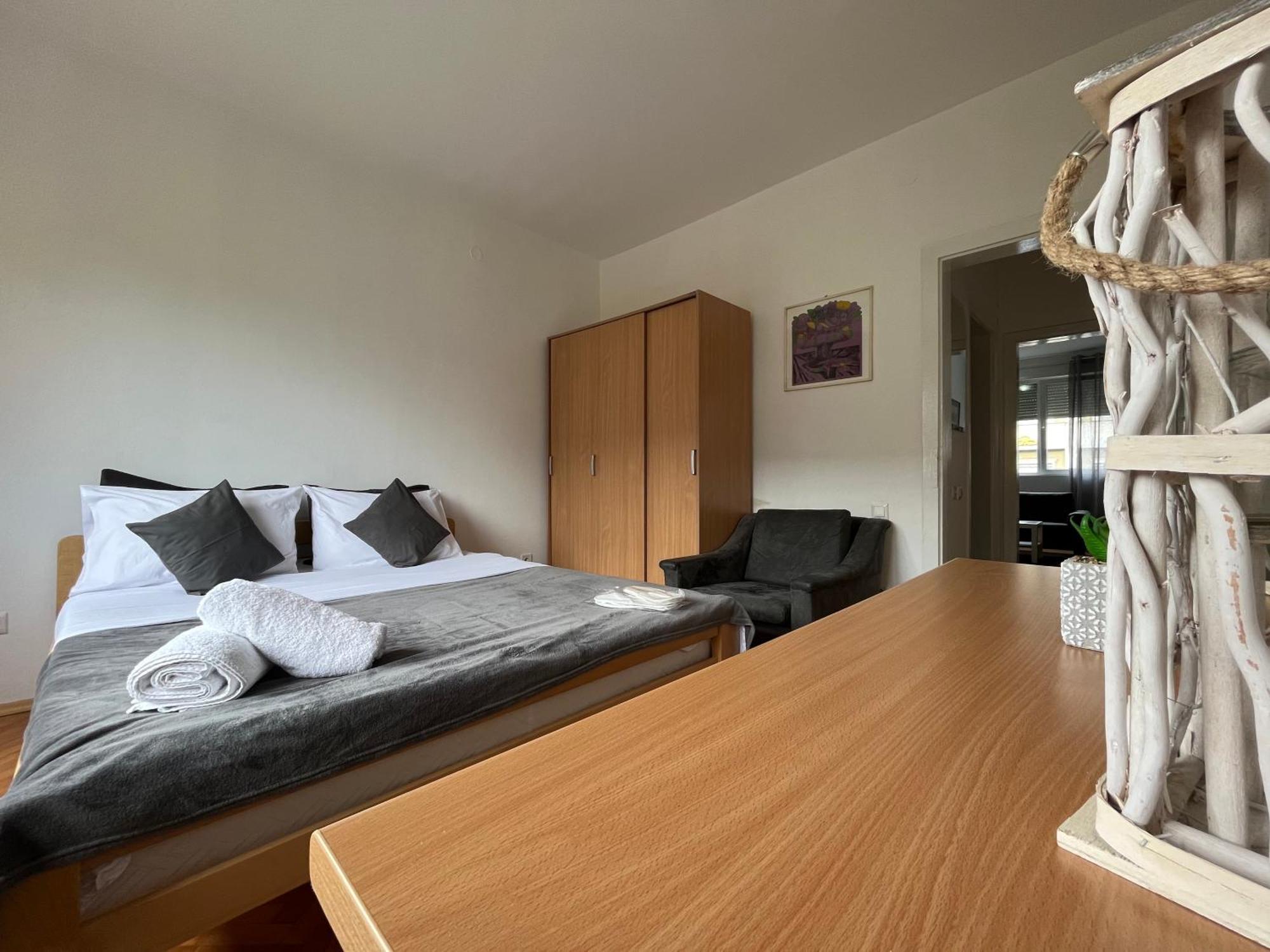 סקופיה Central M - 5 Apartments מראה חיצוני תמונה