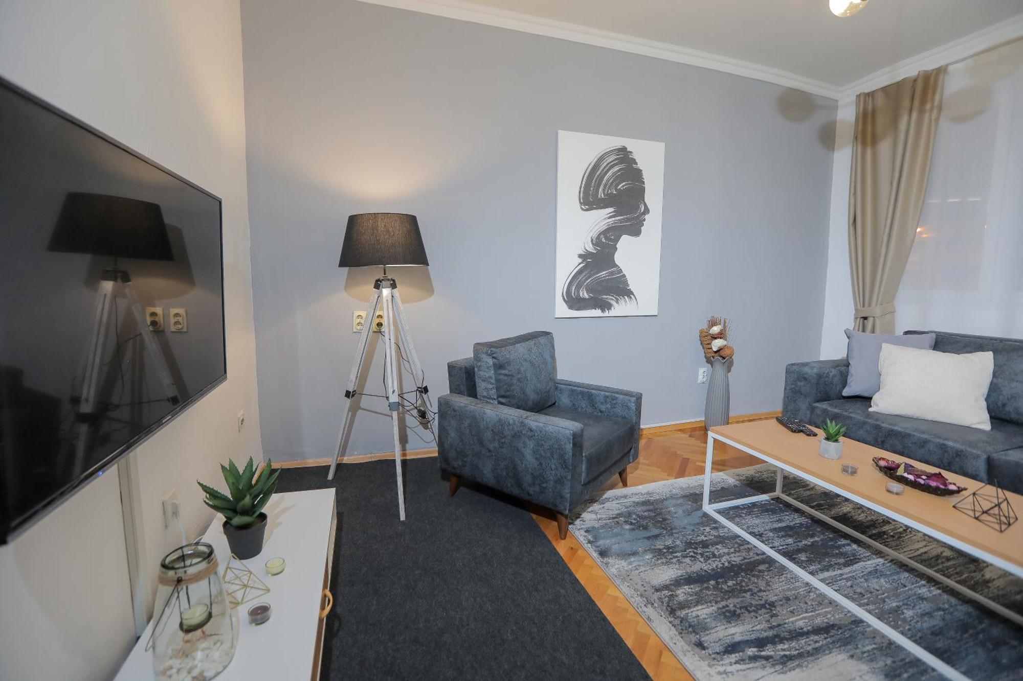 סקופיה Central M - 5 Apartments מראה חיצוני תמונה